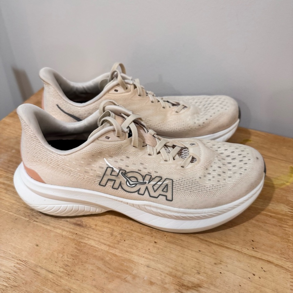 HOKA ONE Mach 6 Running Shoes Eggnog Vanilla Size 9.5 Women's